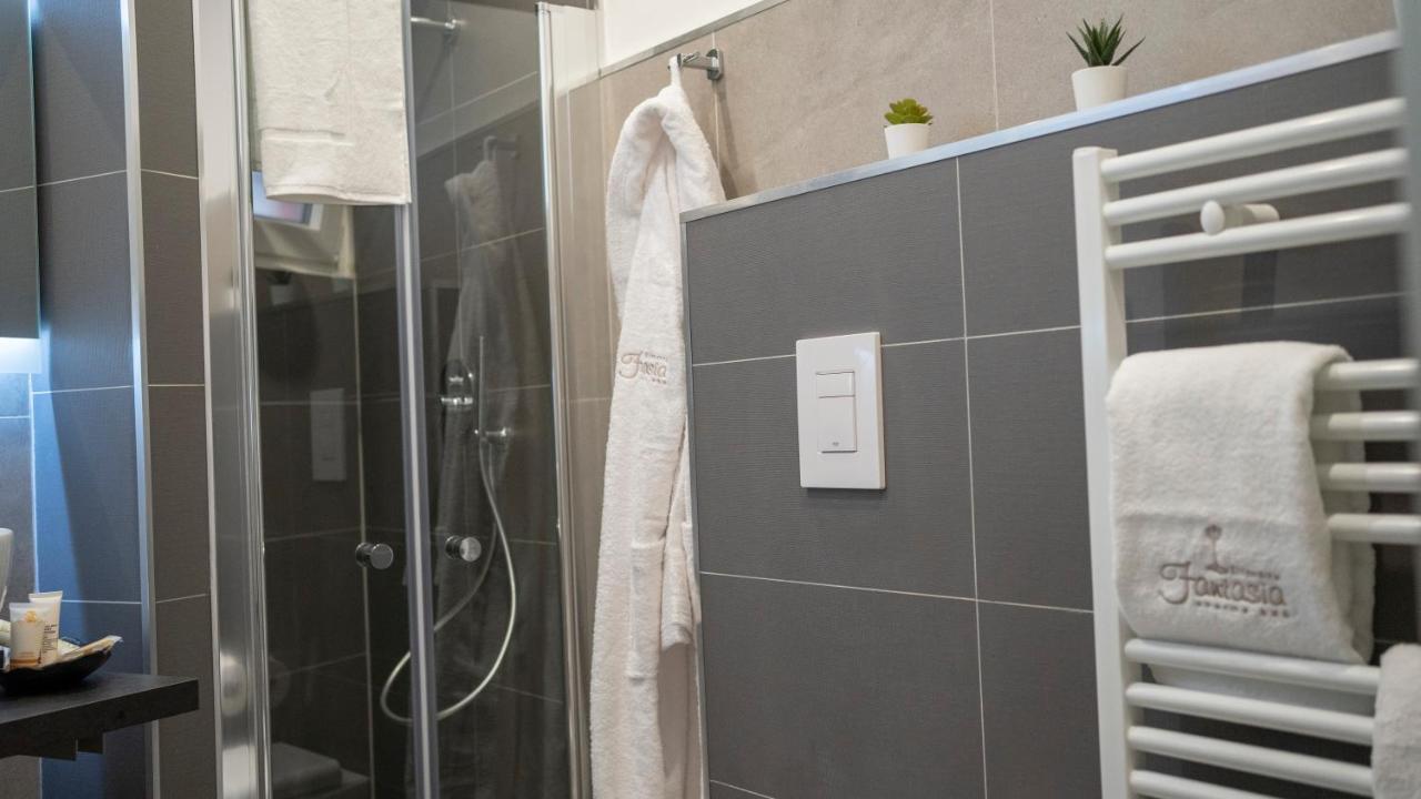 Dimora Fantasia Charme B&B Bari Eksteriør bilde